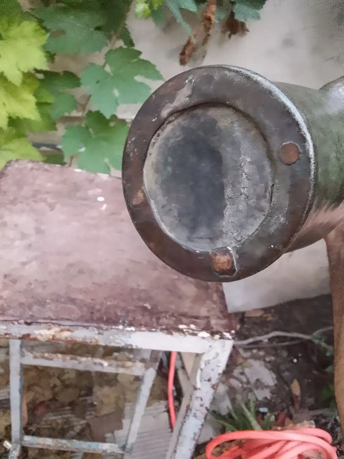 آفتابه مسی|کلکسیون اشیاء عتیقه|گرگان, |دیوار