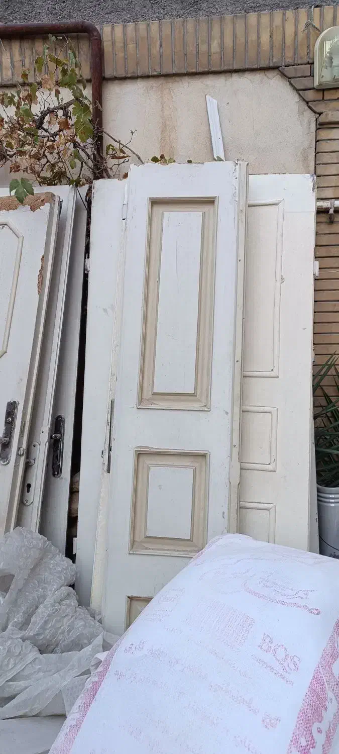 . در اتاق.کلیدوپریز.لوستر موکت|لوستر و چراغ آویز|مشهد, سرافرازان|دیوار