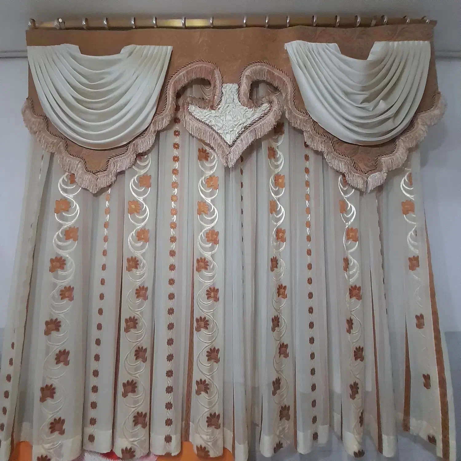 ۵عدد پرده و چوب پرده و والان|پرده، رانر، رومیزی|تفرش, |دیوار