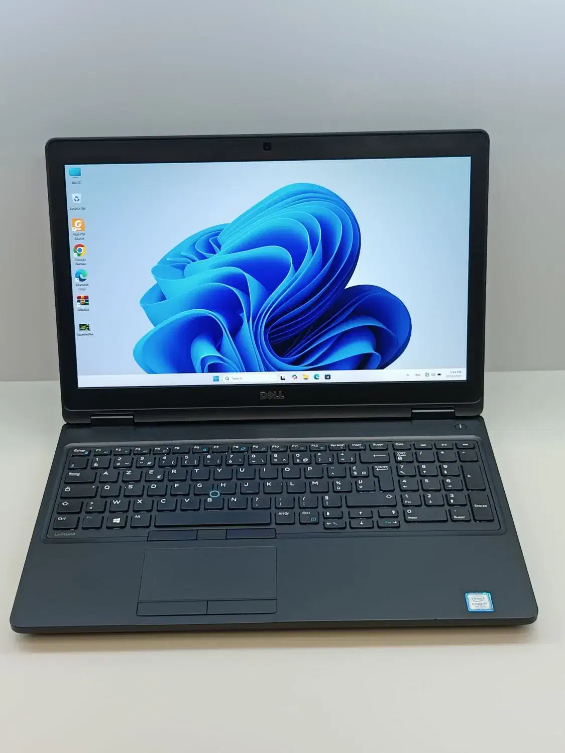 لپ تاپ Dell 5580 در حد گرافیک مجزا اقساط|رایانه همراه|بروجرد, |دیوار