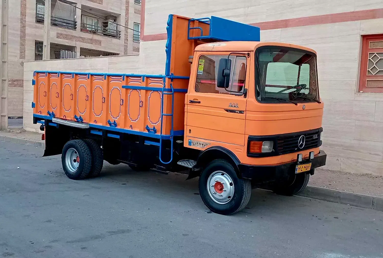 خاور ۸۰۸ مدل ۷۸|خودرو سنگین|ساوه, |دیوار