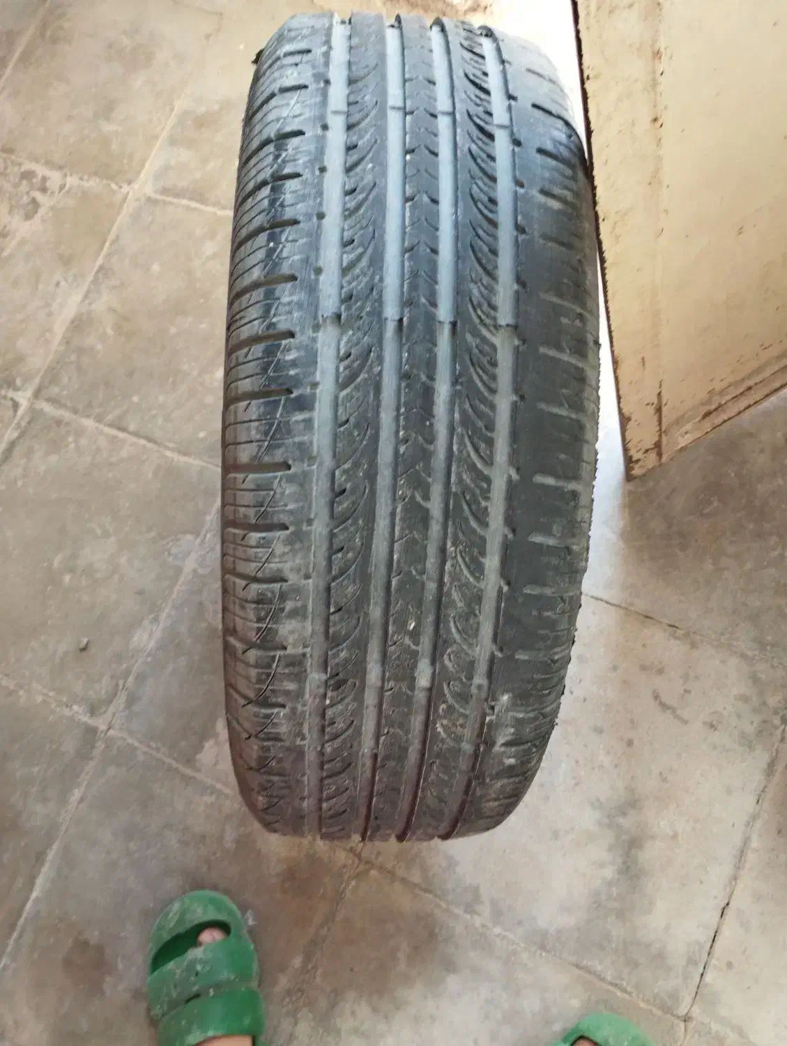 یه دونه لاستیک دست دوپرایدبه فروش میرسد|قطعات یدکی و لوازم جانبی|عنبرآباد, |دیوار