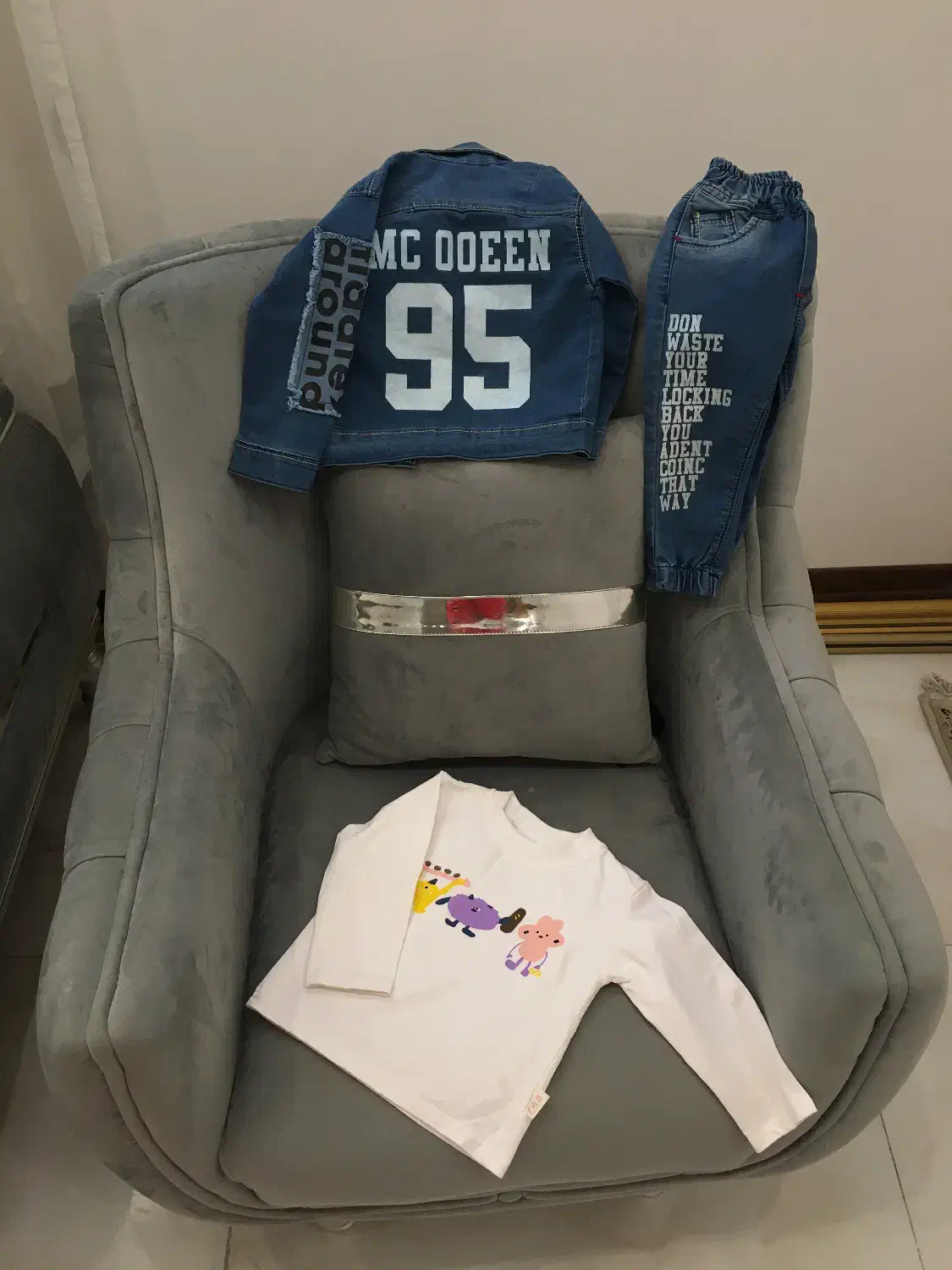 کت و شلوار جین بچگانه (کاملا نونونونو)|کفش و لباس بچه|قرچک, مهدیه|دیوار