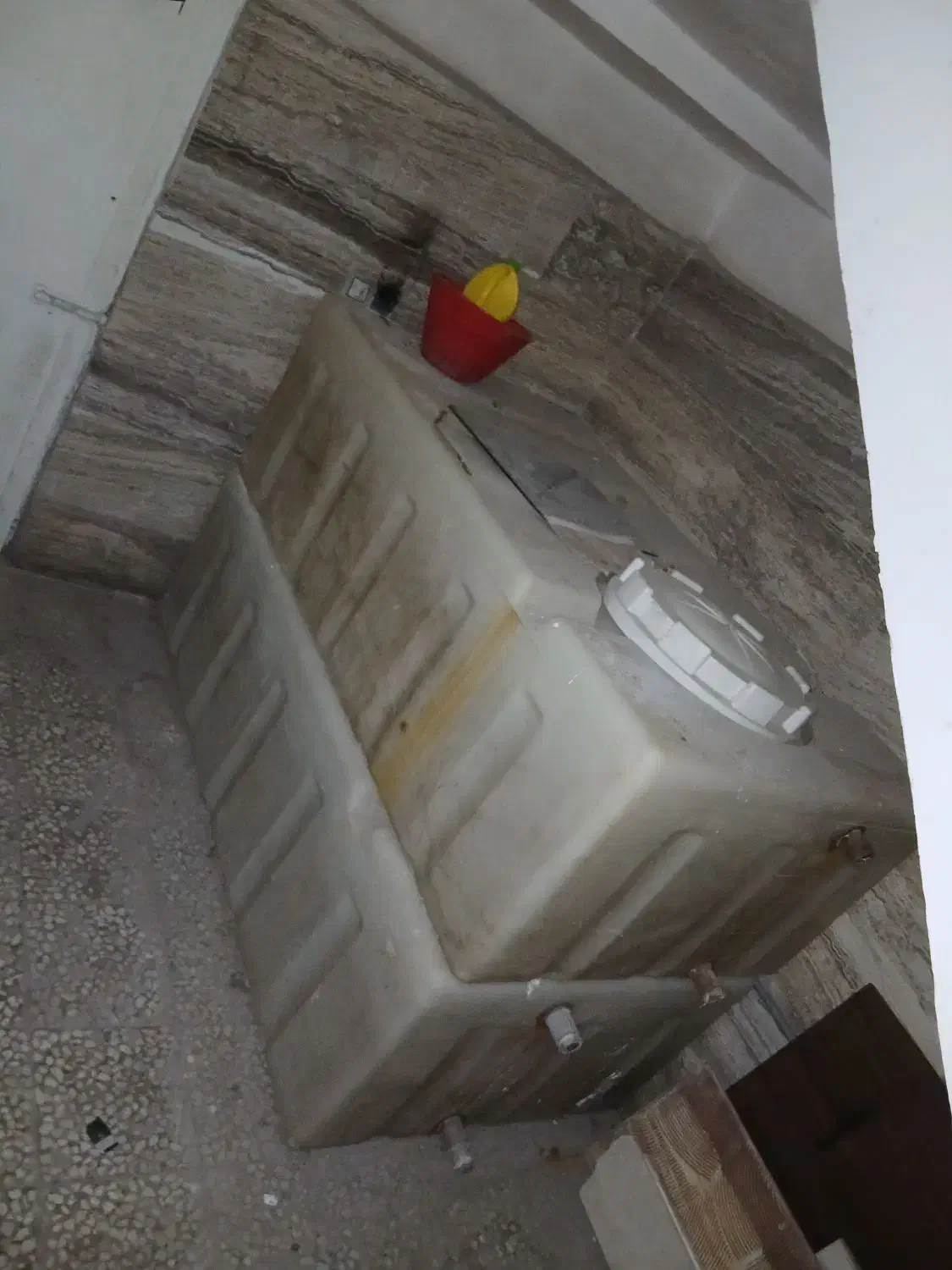 دو عدد تانکر آب 1۰۰۰ لیتری|مصالح و تجهیزات ساختمان|فردیس, فرامرزیه|دیوار