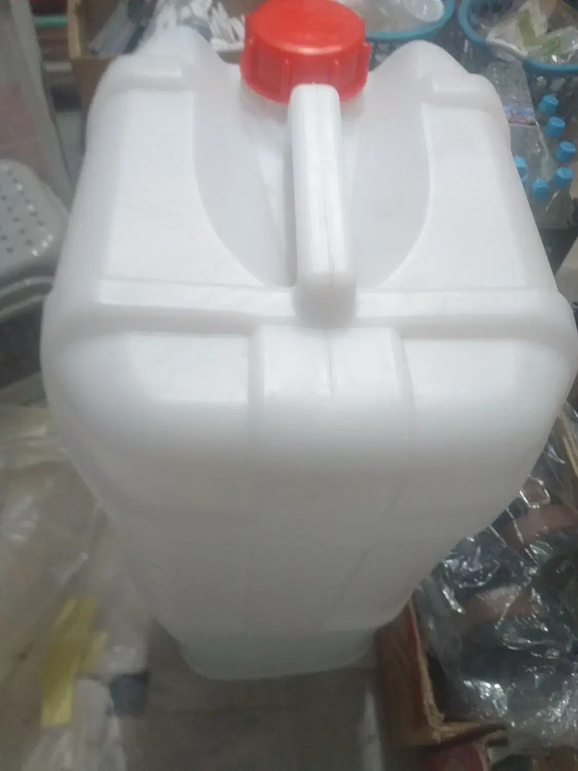 گالن ۲۰ لیتری|ظروف نگهدارنده، پلاستیکی، یک‌بارمصرف|کاشان, مدرس|دیوار