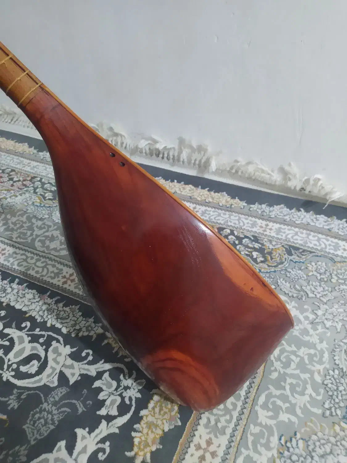 تنبور. کمالی|سازهای سنتی|کرمانشاه, |دیوار