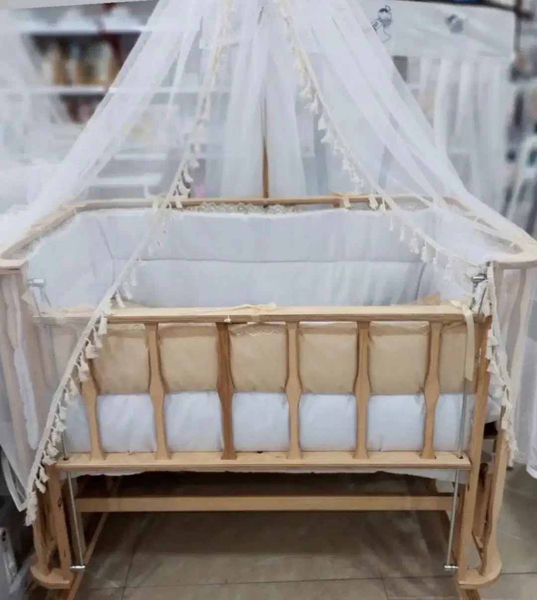 تخت گهواره ای کودک‌|تخت و صندلی بچه|پاکدشت, پاکدشت (مامازند)|دیوار