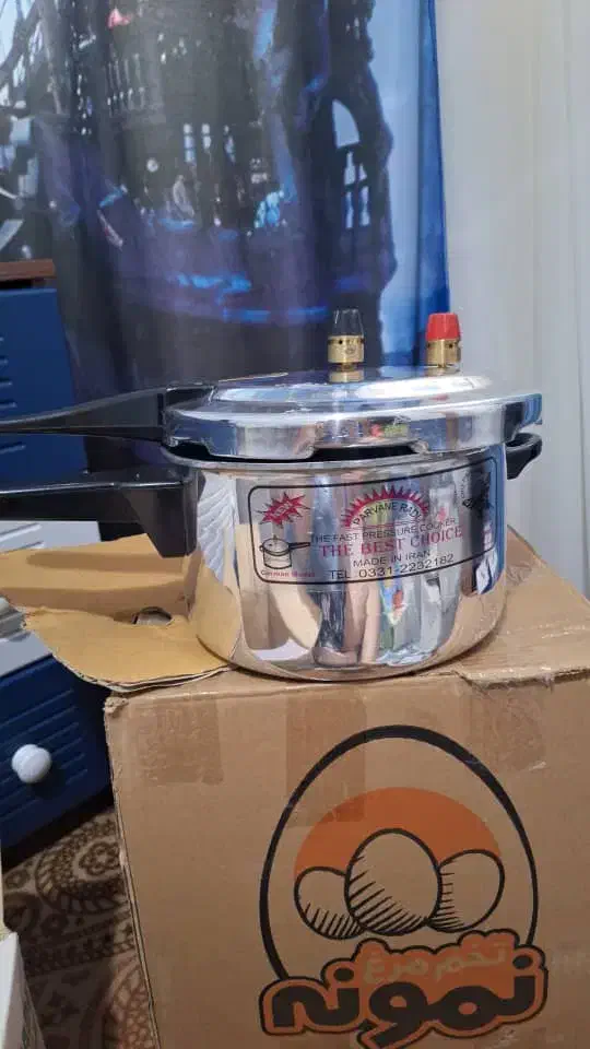 زودپز|ظروف پخت‌وپز|کلاچای, |دیوار