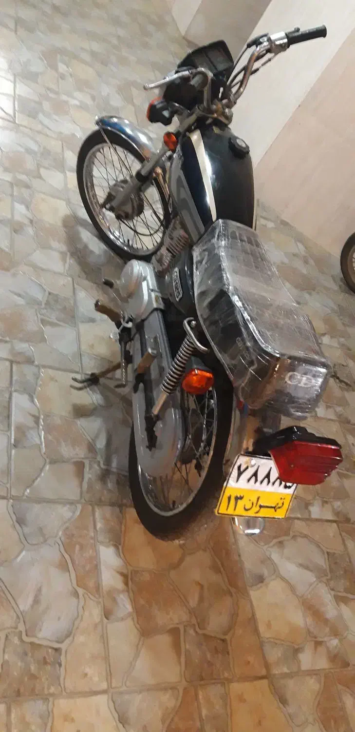 موتور|موتورسیکلت|شبستر, |دیوار