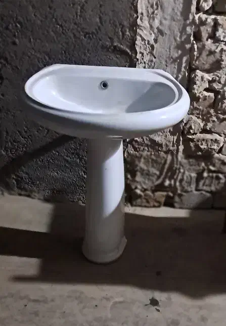 روشویی به همراه شیر اهرمی|لوازم سرویس بهداشتی|قوچان, |دیوار