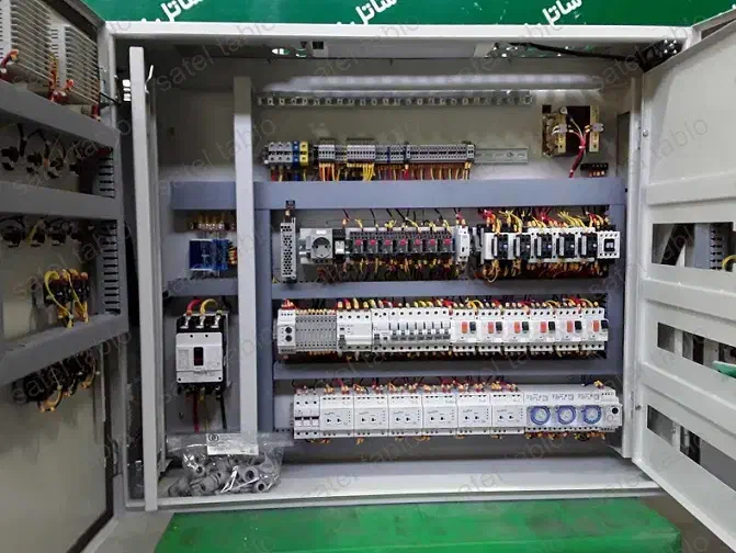 ups/تابلو/پنل خورشیدی/تابلو برق های صنعتی و مسکونی|خدمات پیشه و مهارت|مشهد, راه آهن|دیوار