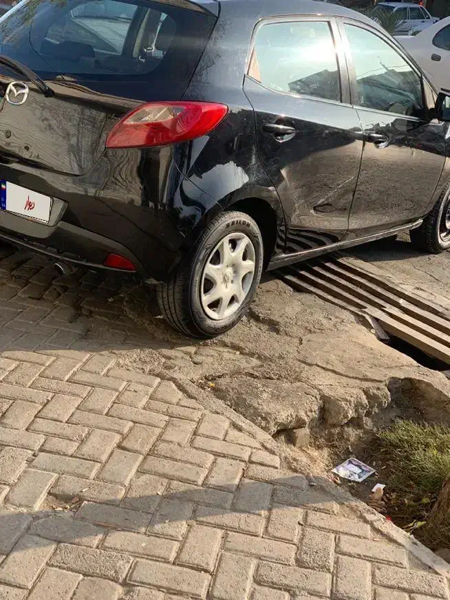 مزدا 2 اتومات در‌حد|خودرو سواری و وانت|مشهد, راهنمایی|دیوار