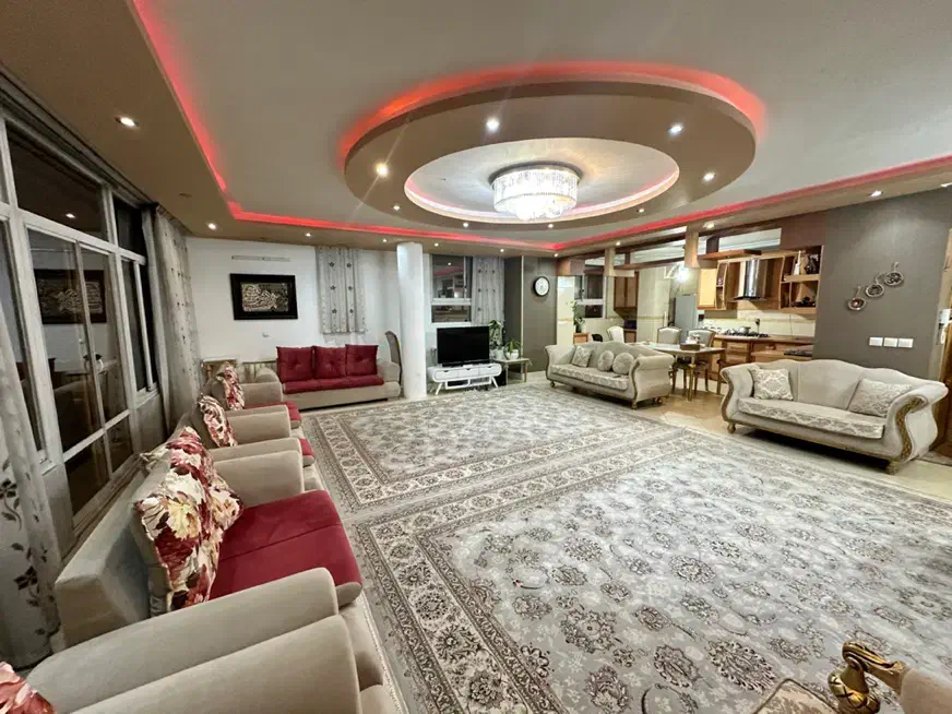 امیریه/دکتر حسابی۱۷۶متر تکواحد ۳بر نور ۳خ ویو عالی|فروش آپارتمان|اصفهان, کوی امیریه|دیوار