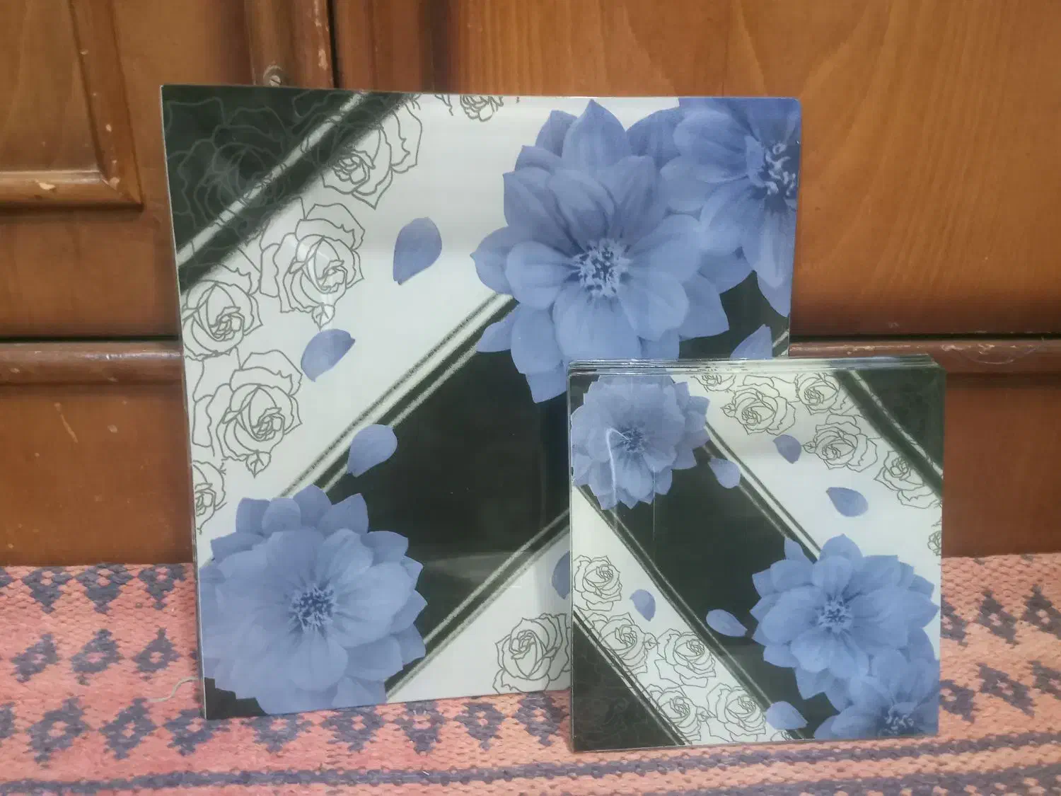 پیش دستی همراه دیس|ظروف سرو و پذیرایی|نطنز, |دیوار