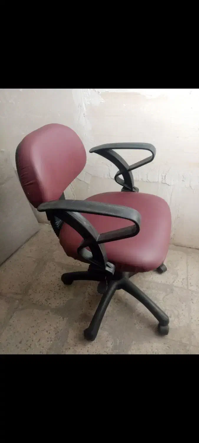 صندلی کامپیوتر|صندلی و نیمکت|رباطکریم, رباطکریم|دیوار