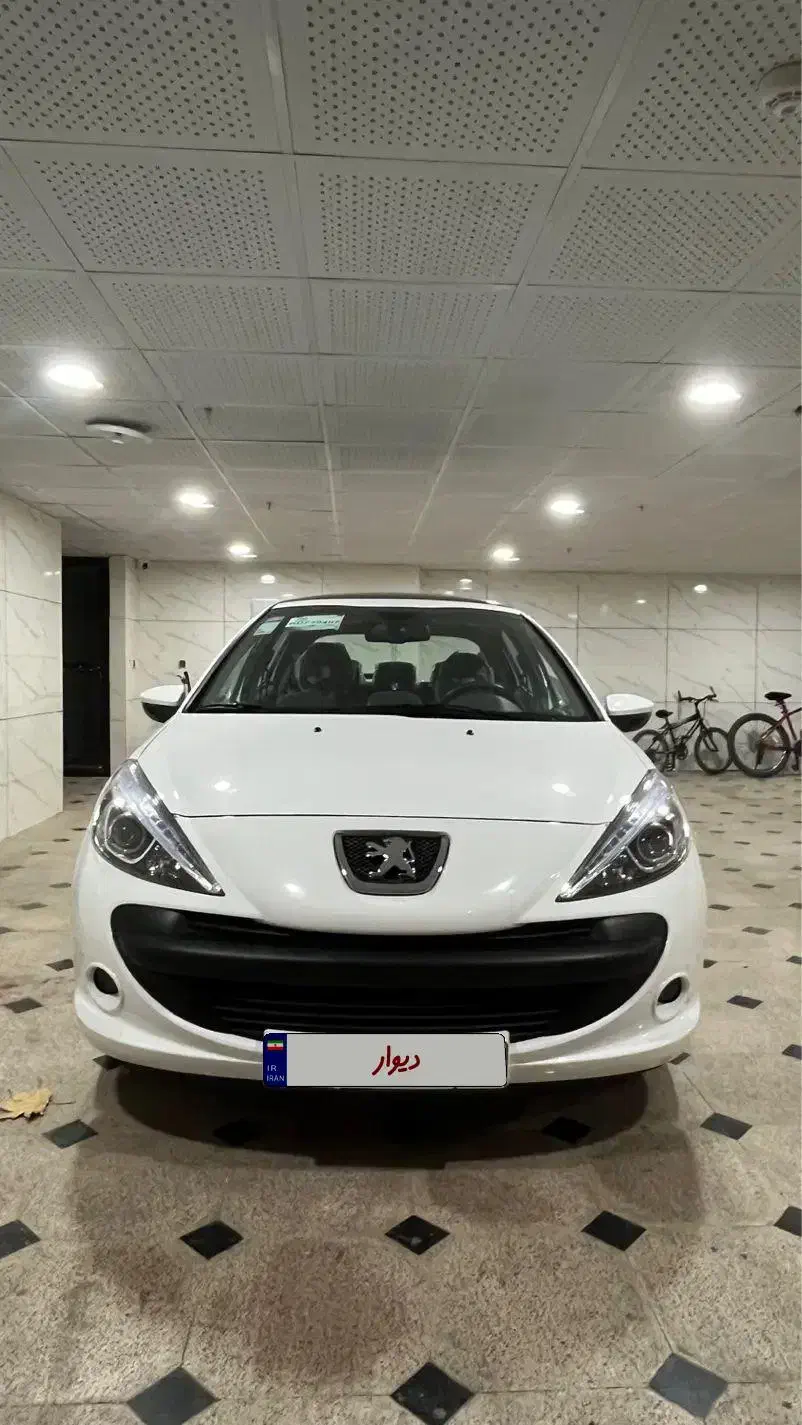 پژو 207 اتوماتیک سقف شیشه ارتقا فول Tu5p|خودرو سواری و وانت|همدان, |دیوار