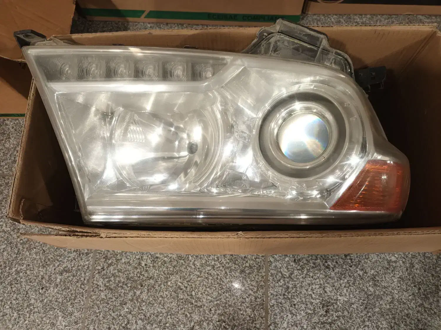 چراغ ولوازم برقی خودرو|قطعات یدکی و لوازم جانبی|کرمان, |دیوار