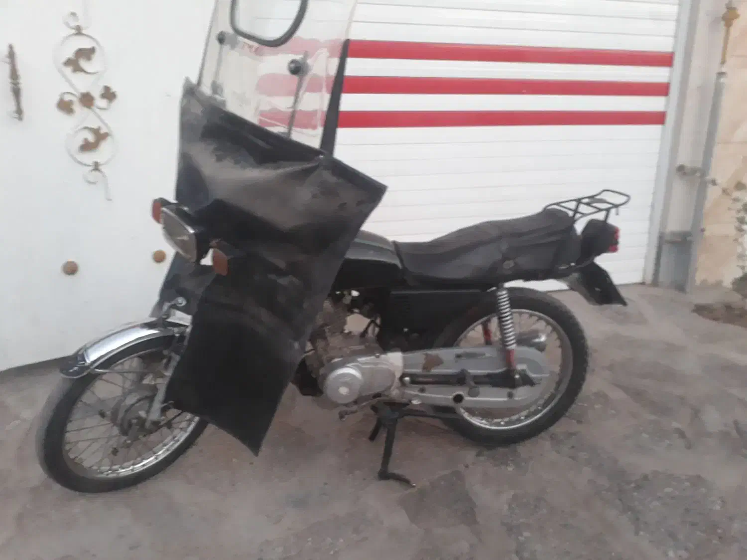 موتور هندا مدل ۸۳ پلاک قدیم|موتورسیکلت|سبزوار, هویزه|دیوار