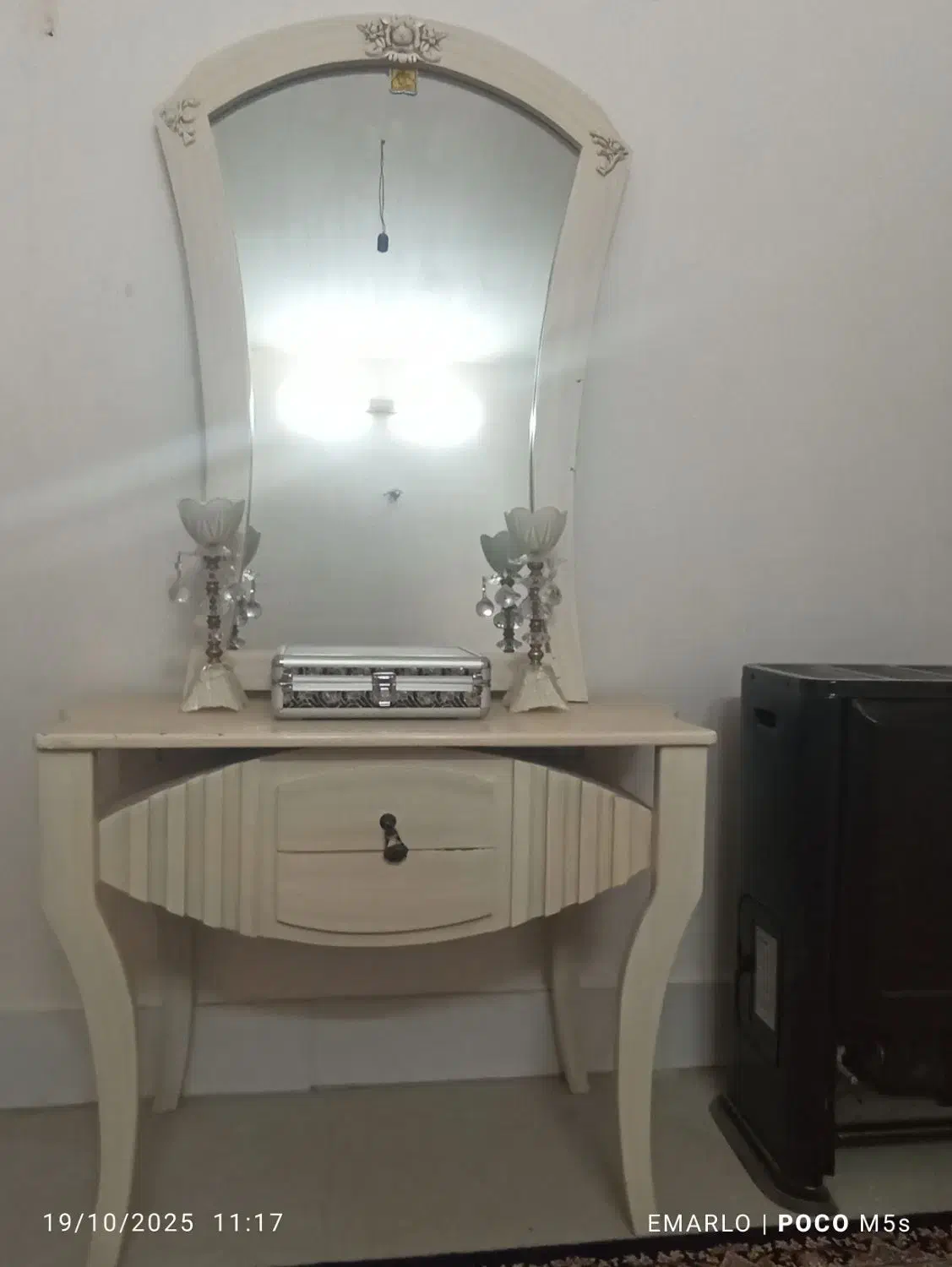 اینه و شمعدان|بوفه، ویترین، کنسول|نیشابور, شهید بهشتی|دیوار