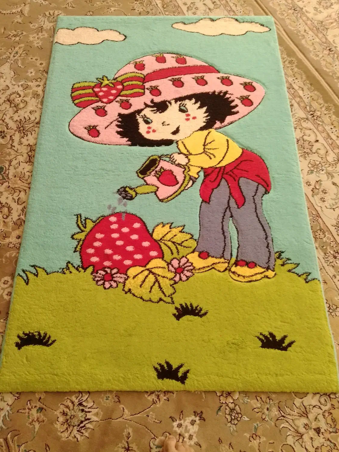 فرش توت فرنگی|فرش|خمین, |دیوار