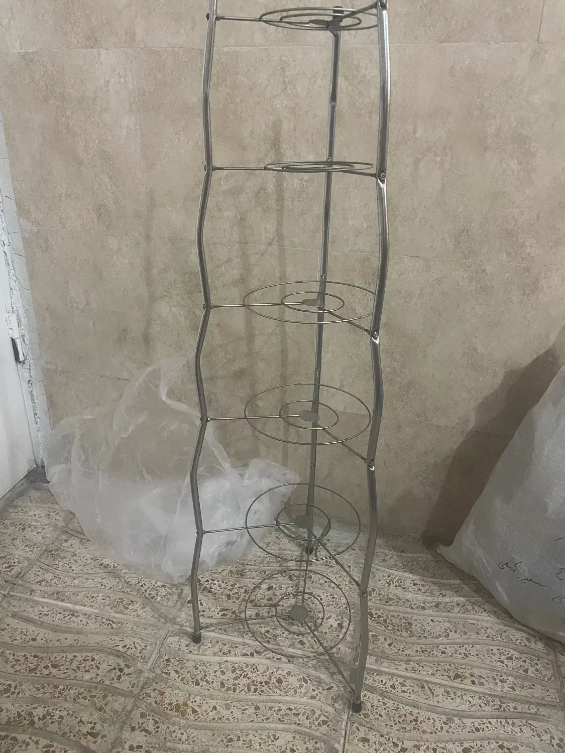 پایه سرویس قابلمه|آبچکان و نظمدهنده ظروف|میانه, |دیوار