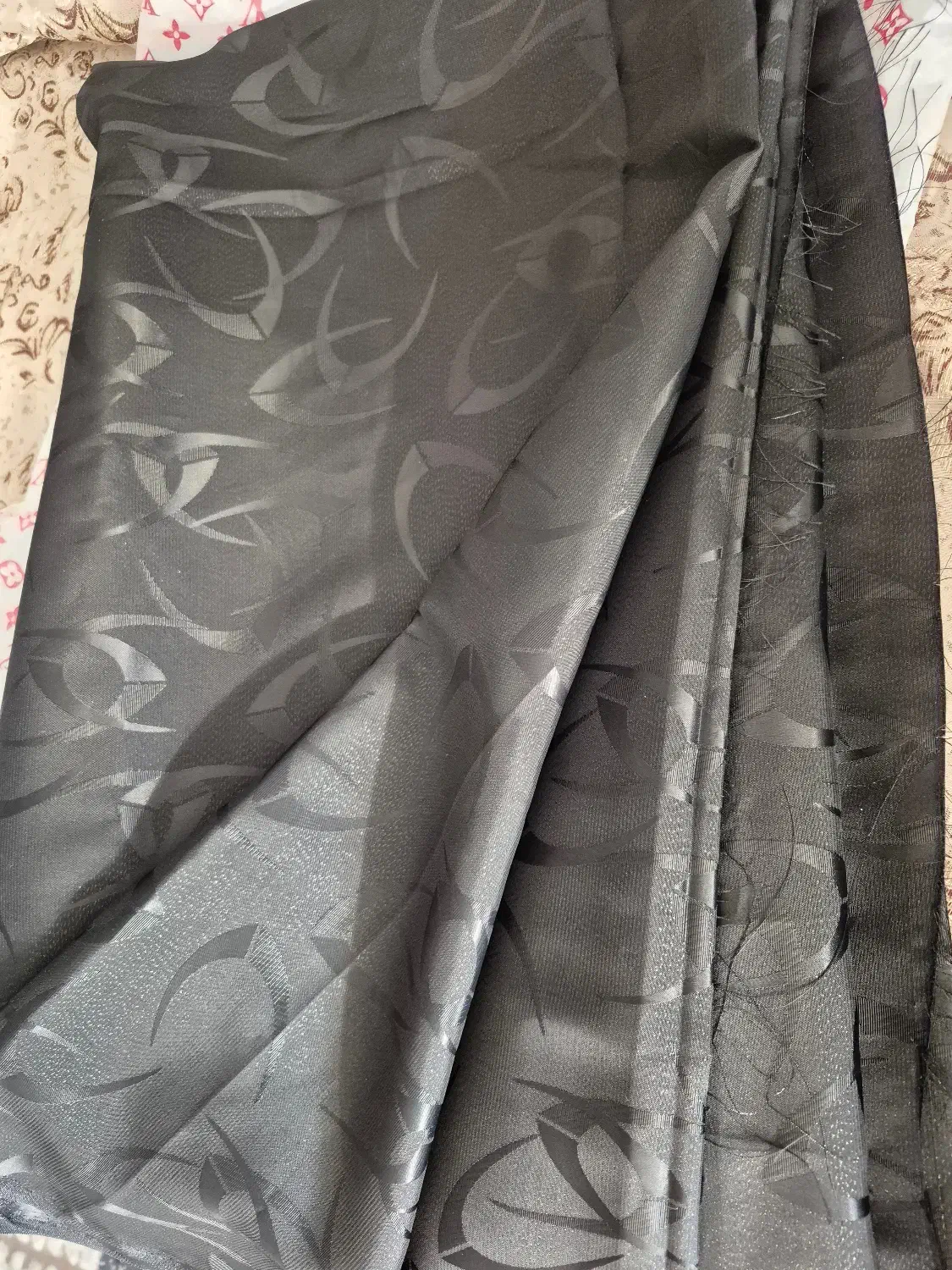 چادر مشکی|لباس|میانه, |دیوار