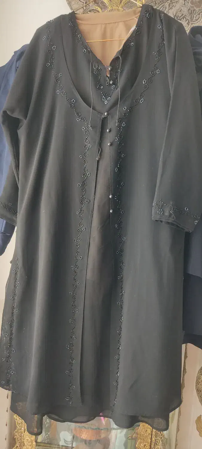 مانتو|لباس|قائن, |دیوار