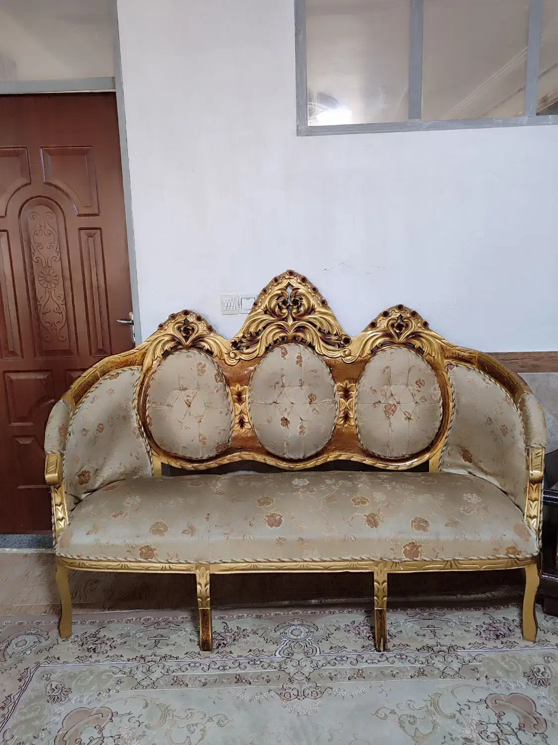 مبل سلطنتی ۹ نفره|مبلمان خانگی و میز عسلی|کنگاور, |دیوار