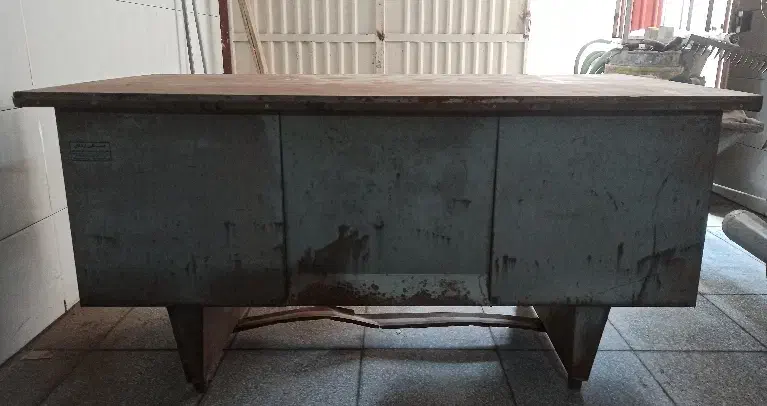 میز فلزی|میز تحریر و کامپیوتر|اردکان, |دیوار