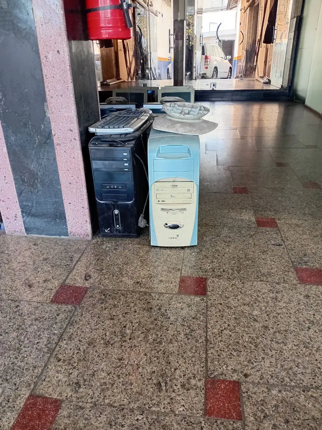 مانیتور و کیس و کیبرد|رایانه رومیزی|رشت, نامجو|دیوار