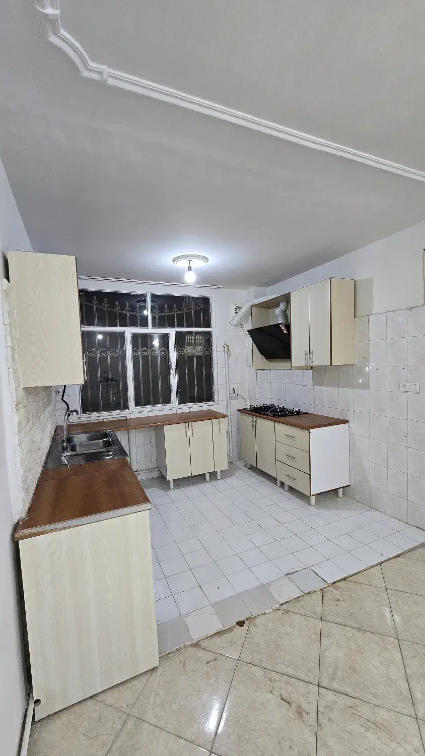 اجاره آپارتمان۵۶متر بازسازی خیابان تختی (۱خواب)