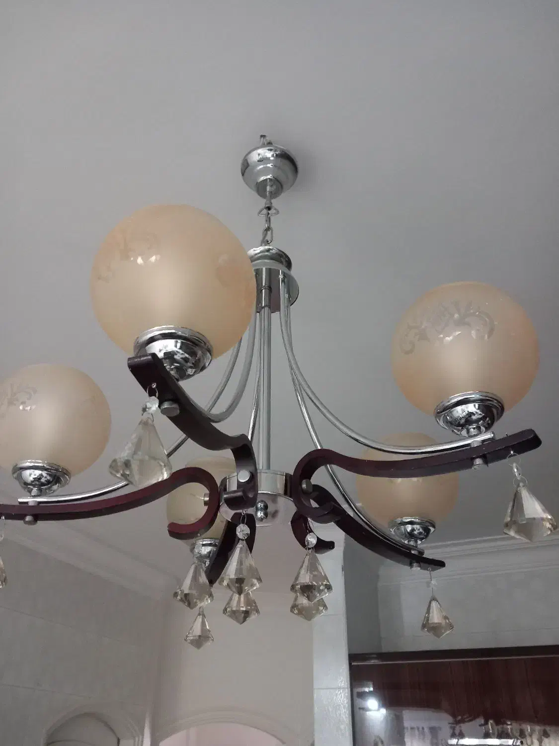 لوستر ۵ شاخه|لوستر و چراغ آویز|قم, زنبیل آباد|دیوار