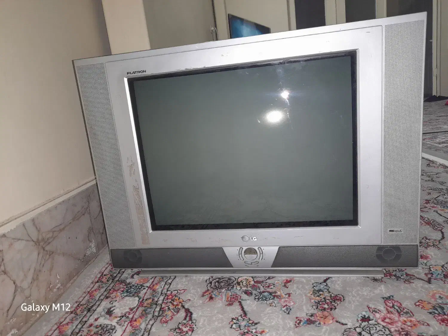 تلویزیون 21ال جی|تلویزیون و پروژکتور|مشهد, طرق|دیوار