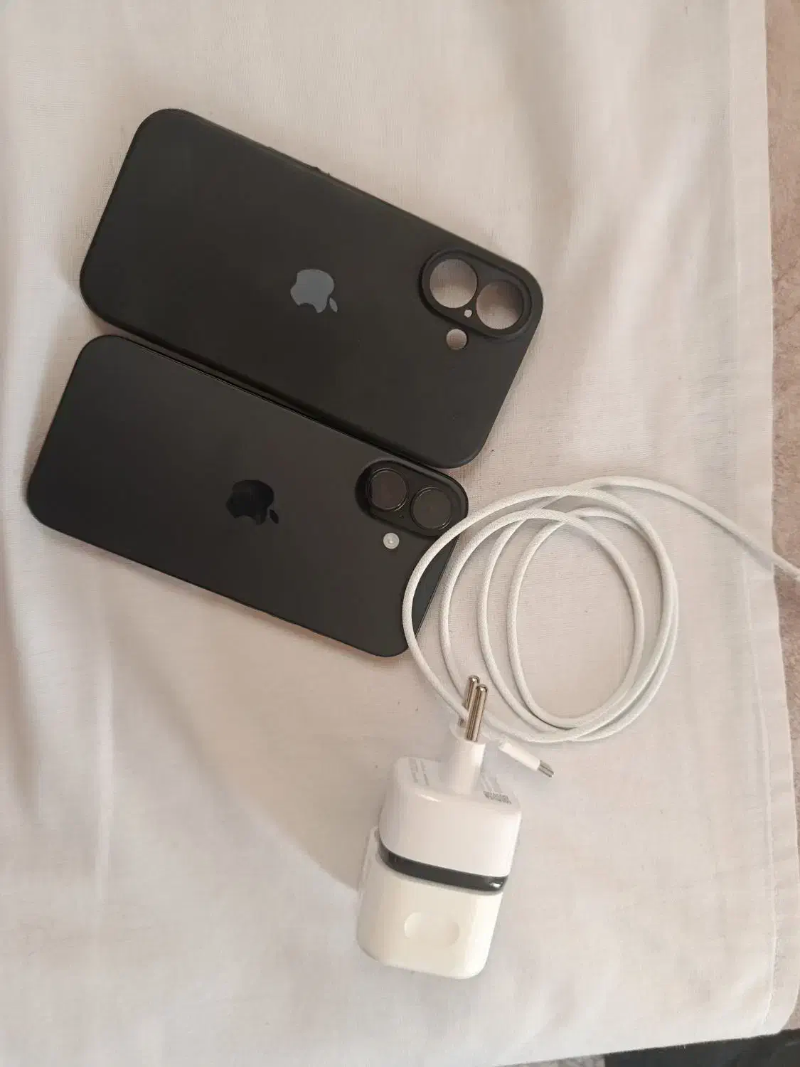 آیفون16 نرمال نو/همراه شارژر اصلی|موبایل|رشت, فلسطین|دیوار