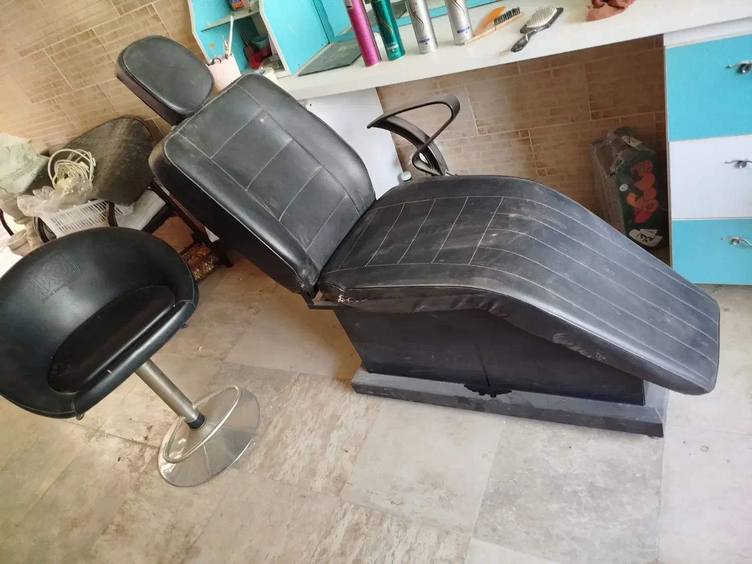 صندلی اصلاح و استاد کار|آرایشگاه و سالن‌های زیبایی|بناب, |دیوار