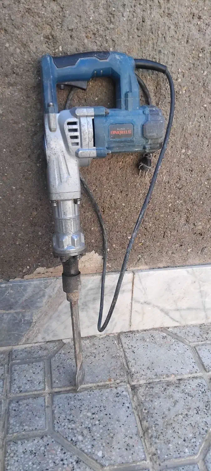 التی|ابزارآلات|قائن, |دیوار