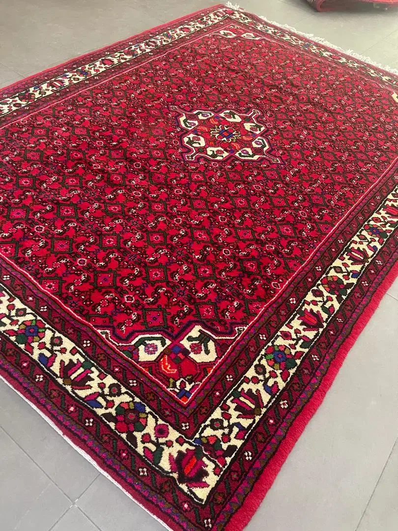 فرش دستباف (بساک) ۳ تخته ۶ متری حسین اباد تازه باف|فرش|مشکین‌دشت, |دیوار