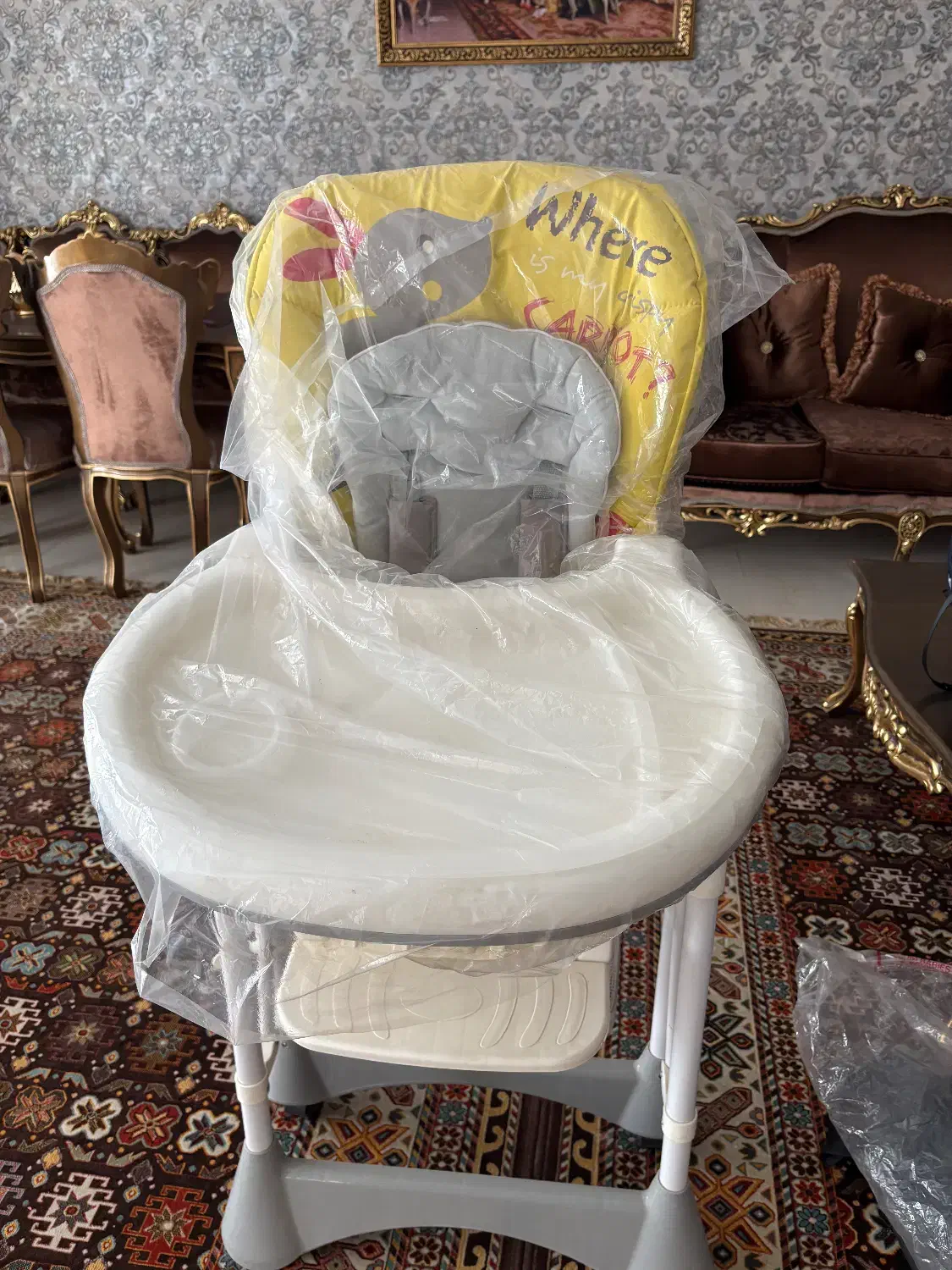 صندلی غذای کودک مارک ببکو|تخت و صندلی بچه|اصفهان, جلفا|دیوار