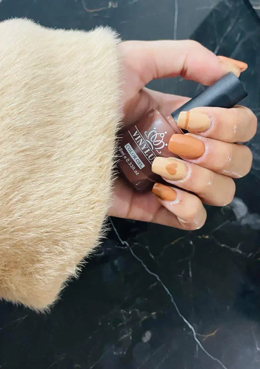 کاشت و ترمیم ناخن ژلیش ناخن|خدمات آرایشگری و زیبایی|پاکدشت, پاکدشت (مامازند)|دیوار