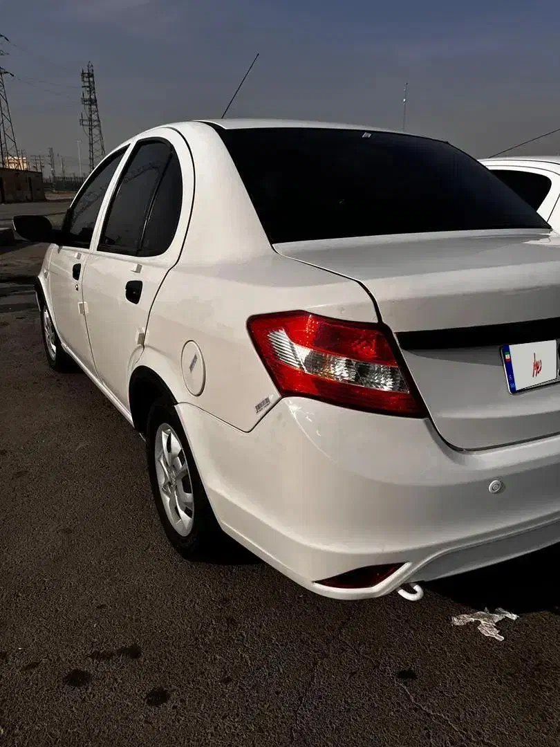 ساینا در حد مدل ۹۹|خودرو سواری و وانت|رشت, استقامت ۱|دیوار