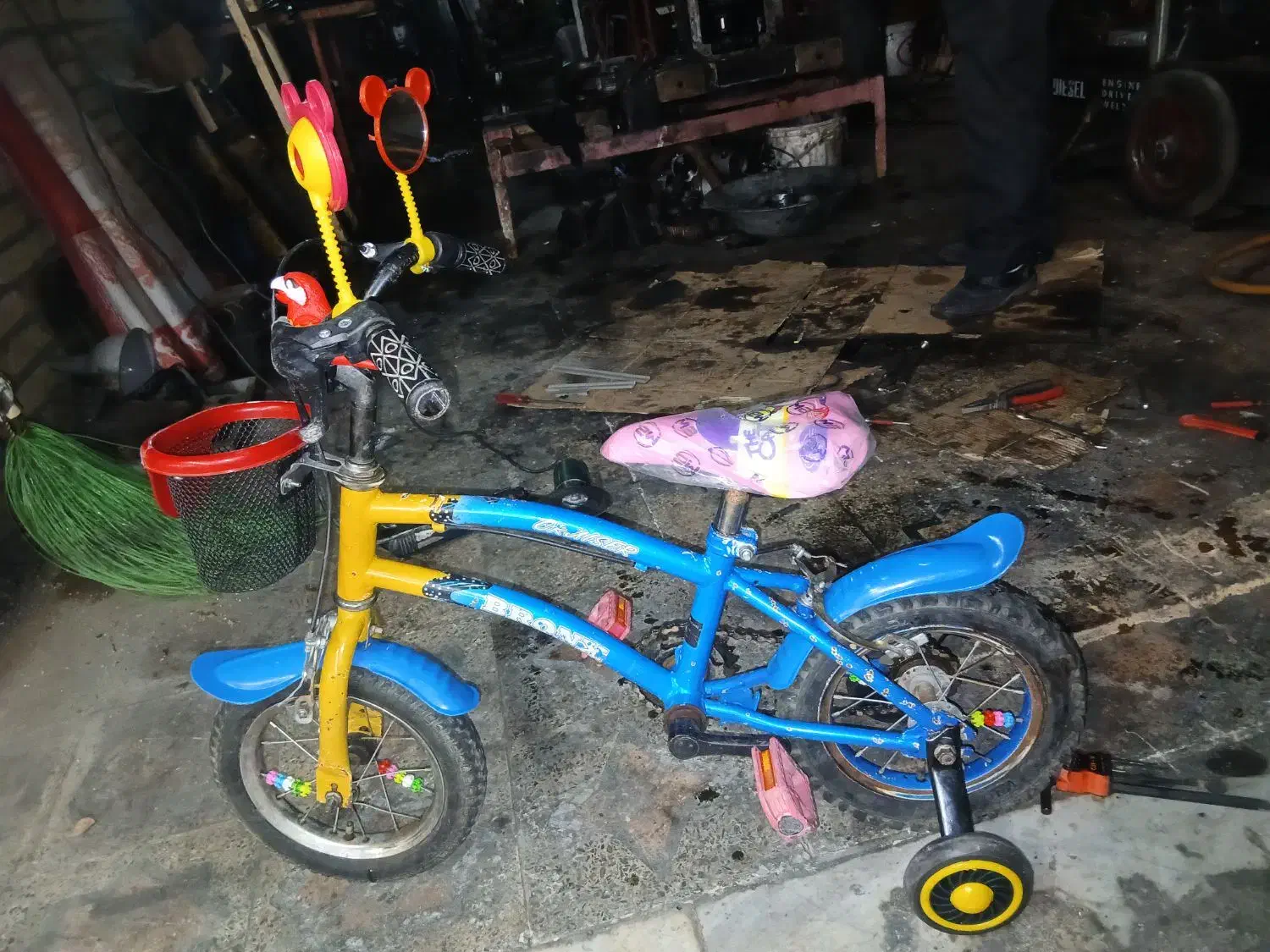 دوچرخه‌بچگانه‌سایز ۱۲|دوچرخه، اسکیت، اسکوتر|آبگرم, |دیوار