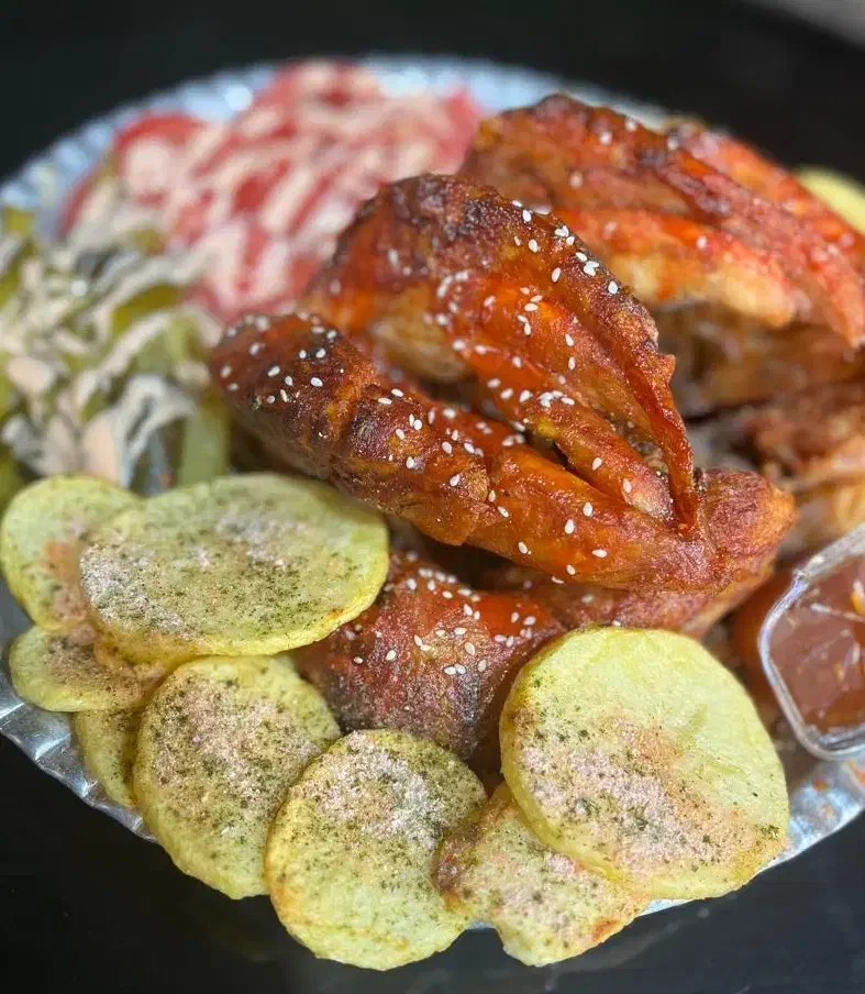 استخدام نیروکار در مرغ بریان ملچ ملوچ|استخدام خدمات فروشگاه و رستوران|کرمان, |دیوار