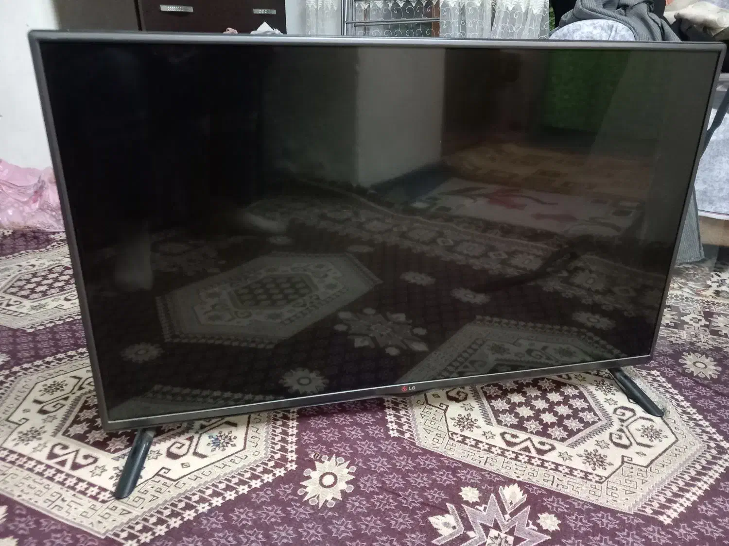 تلویزیون۴۲LED|تلویزیون و پروژکتور|قوچان, |دیوار