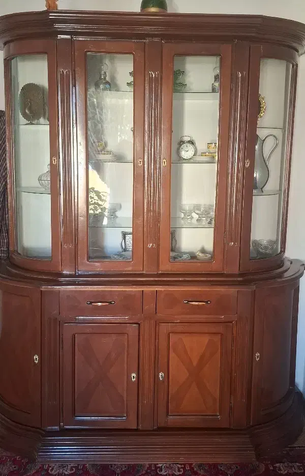 تعدادی وسایل منزل بفروش میرسد|بوفه، ویترین، کنسول|خلخال, |دیوار