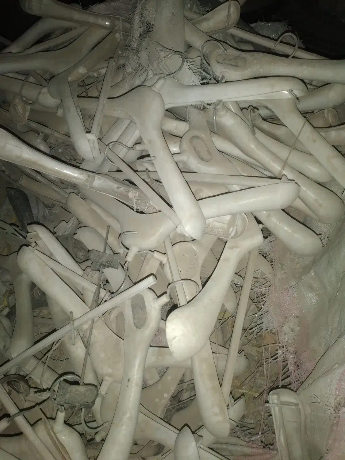 چوب لباسی . رخت آویز.رگال کفش . صفحه شیار دار|فروشگاه و مغازه|رباطکریم, کیکاور|دیوار