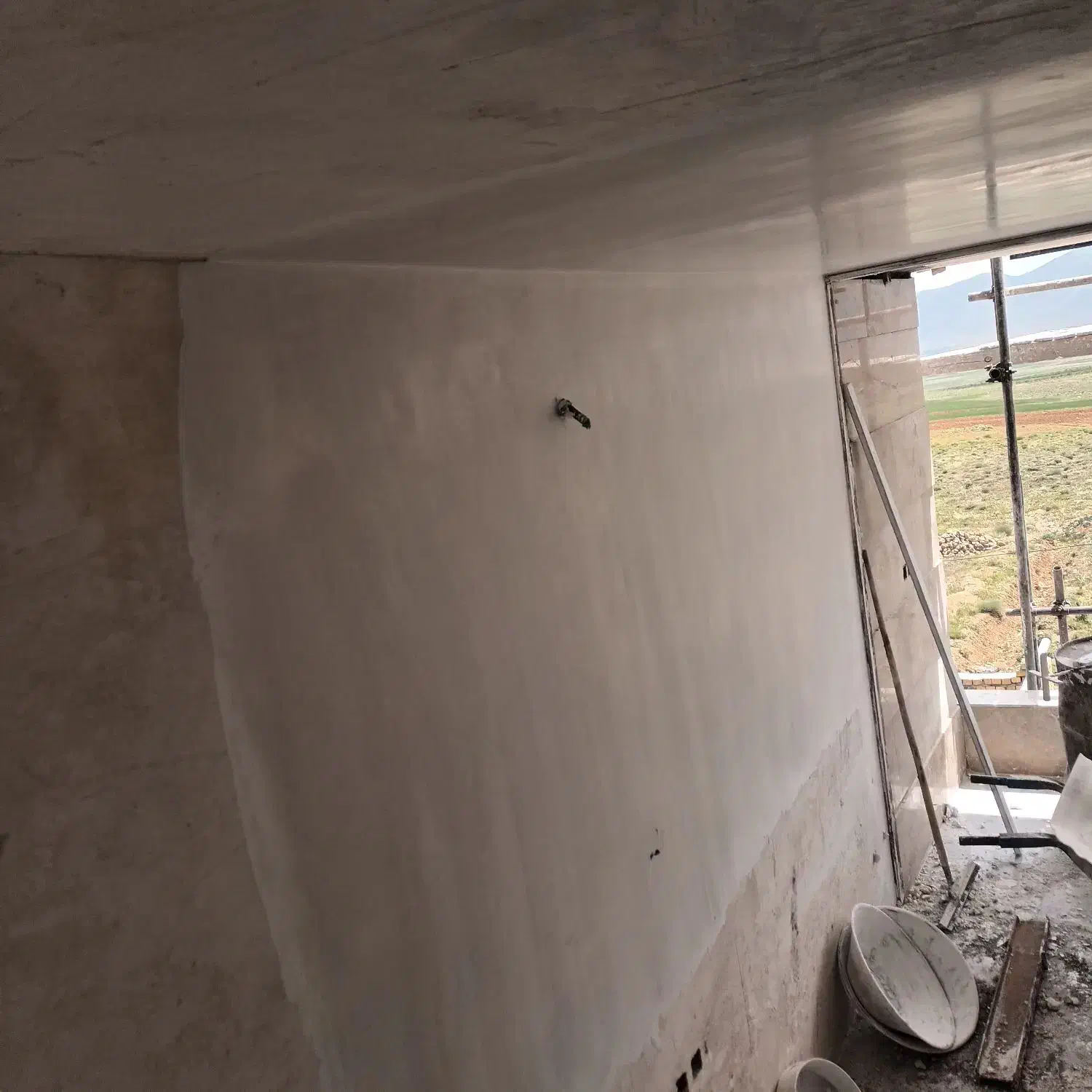 کچکاری و سفید و لکه کاری    بابهترین قیمت|خدمات پیشه و مهارت|چادگان, |دیوار