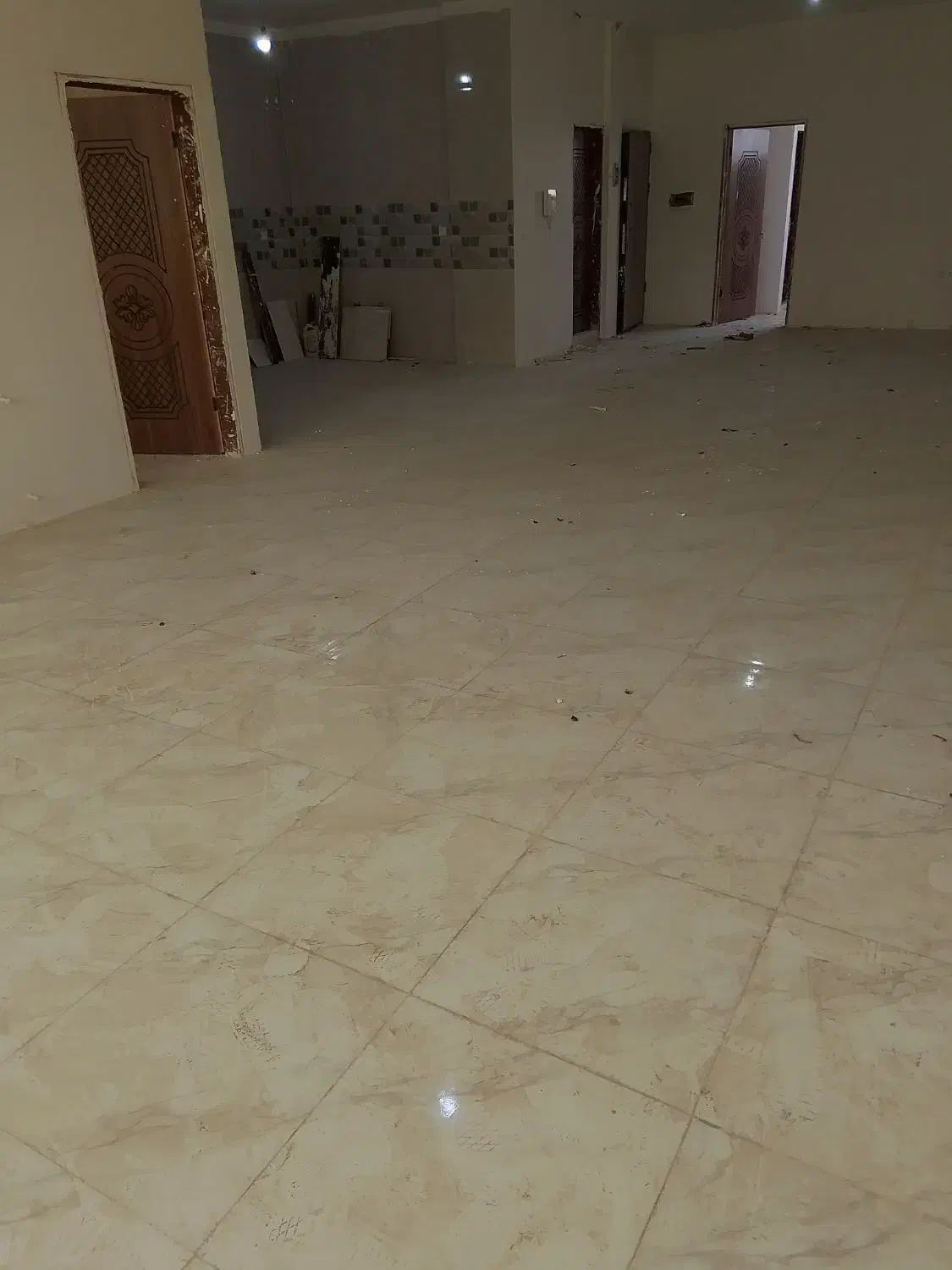 رهن واحد 120متری کلید نخورده فول امکانات