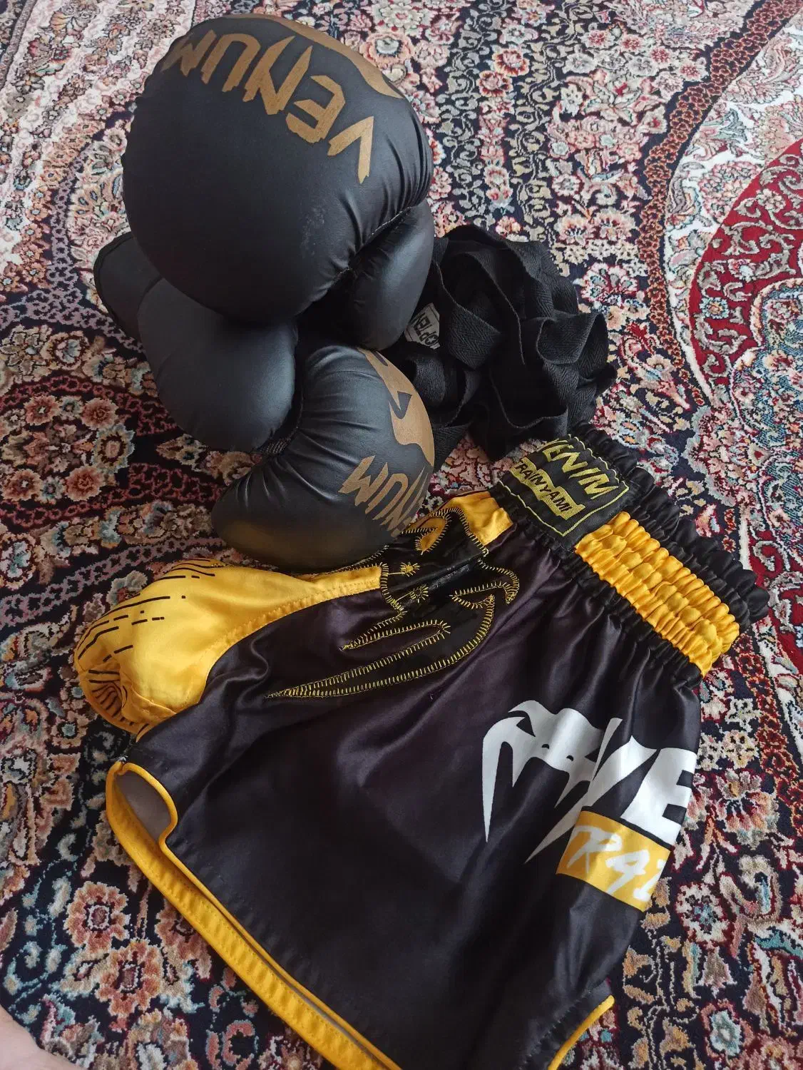 یک دست بانداش ودستکش همراه با یکشورت اصلی مویتا|تجهیزات ورزشی|مریوان, |دیوار