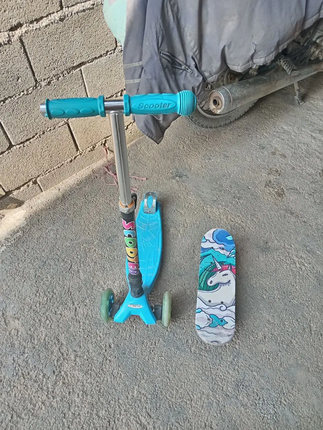 اسکوتر و اسکیت|دوچرخه، اسکیت، اسکوتر|کلاله, |دیوار