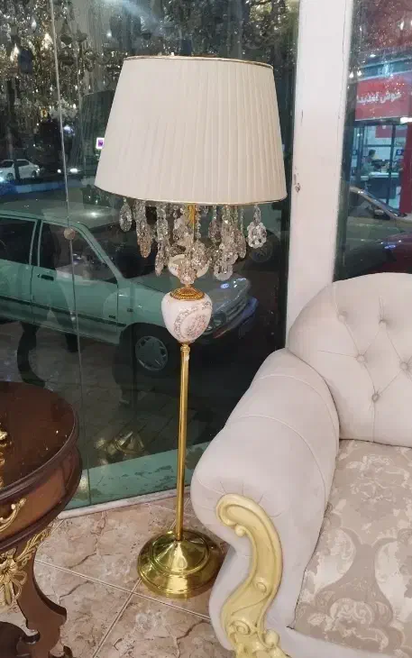 آباژور چینی طرح فرشته|چراغ خواب و آباژور|خوی, |دیوار